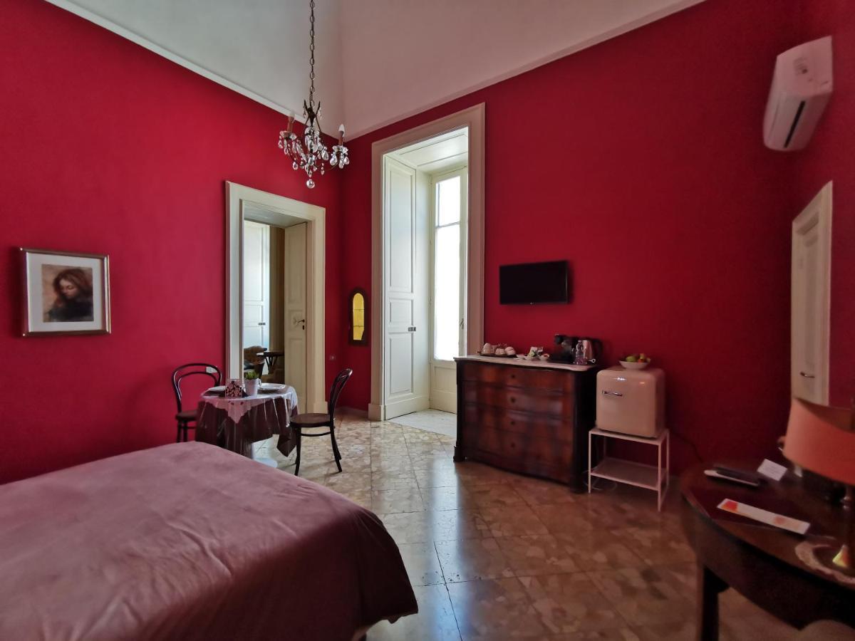 Chez Moi Charme B&B Lecce Ngoại thất bức ảnh