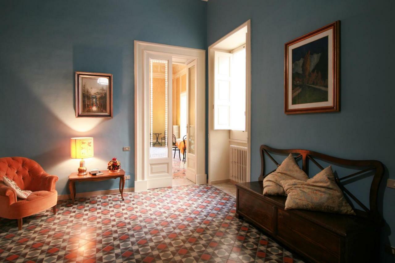 Chez Moi Charme B&B Lecce Ngoại thất bức ảnh